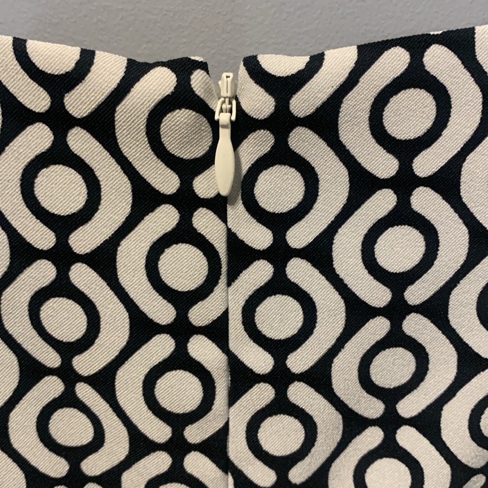Mario Serrani Geometric Pattern Dress - Picture 5 of 6
